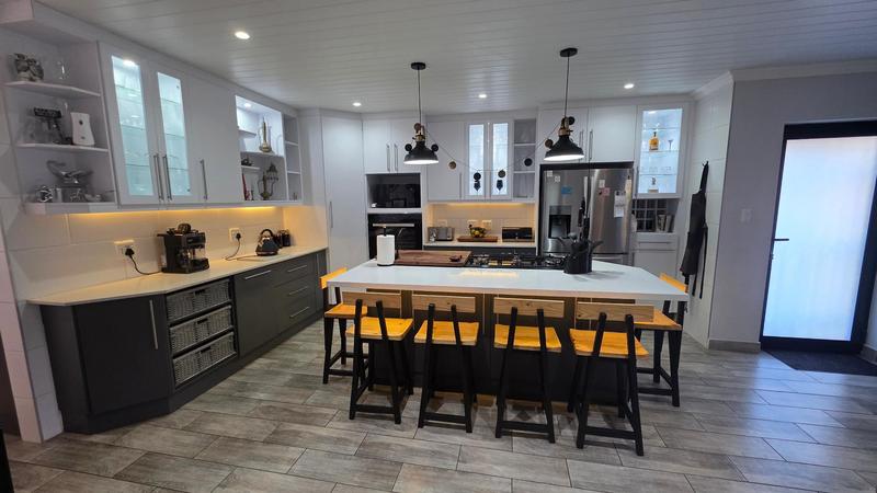 3 Bedroom Property for Sale in Reebok Western Cape